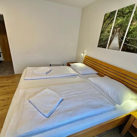 Bed and Breakfast Haus Maria Брук-ан-дер-Гросглокнерштрасе Екстер'єр фото