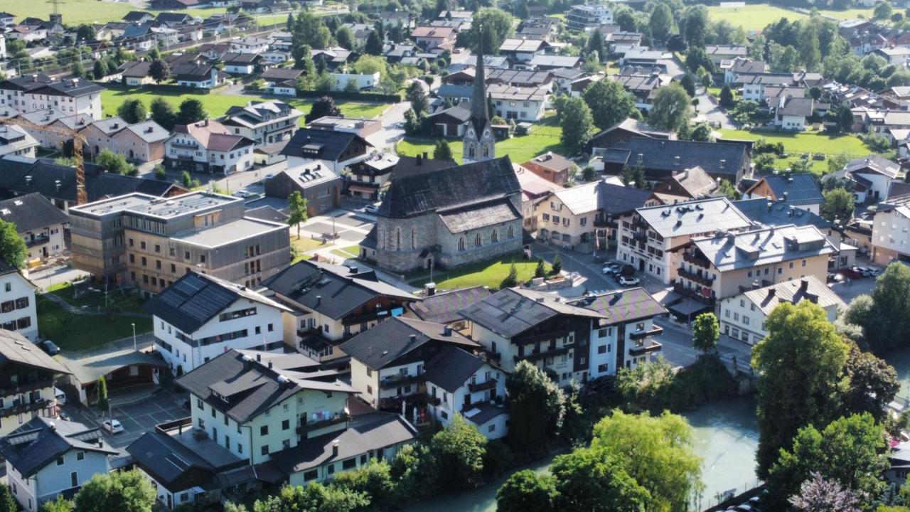 Bed and Breakfast Haus Maria Брук-ан-дер-Гросглокнерштрасе Екстер'єр фото