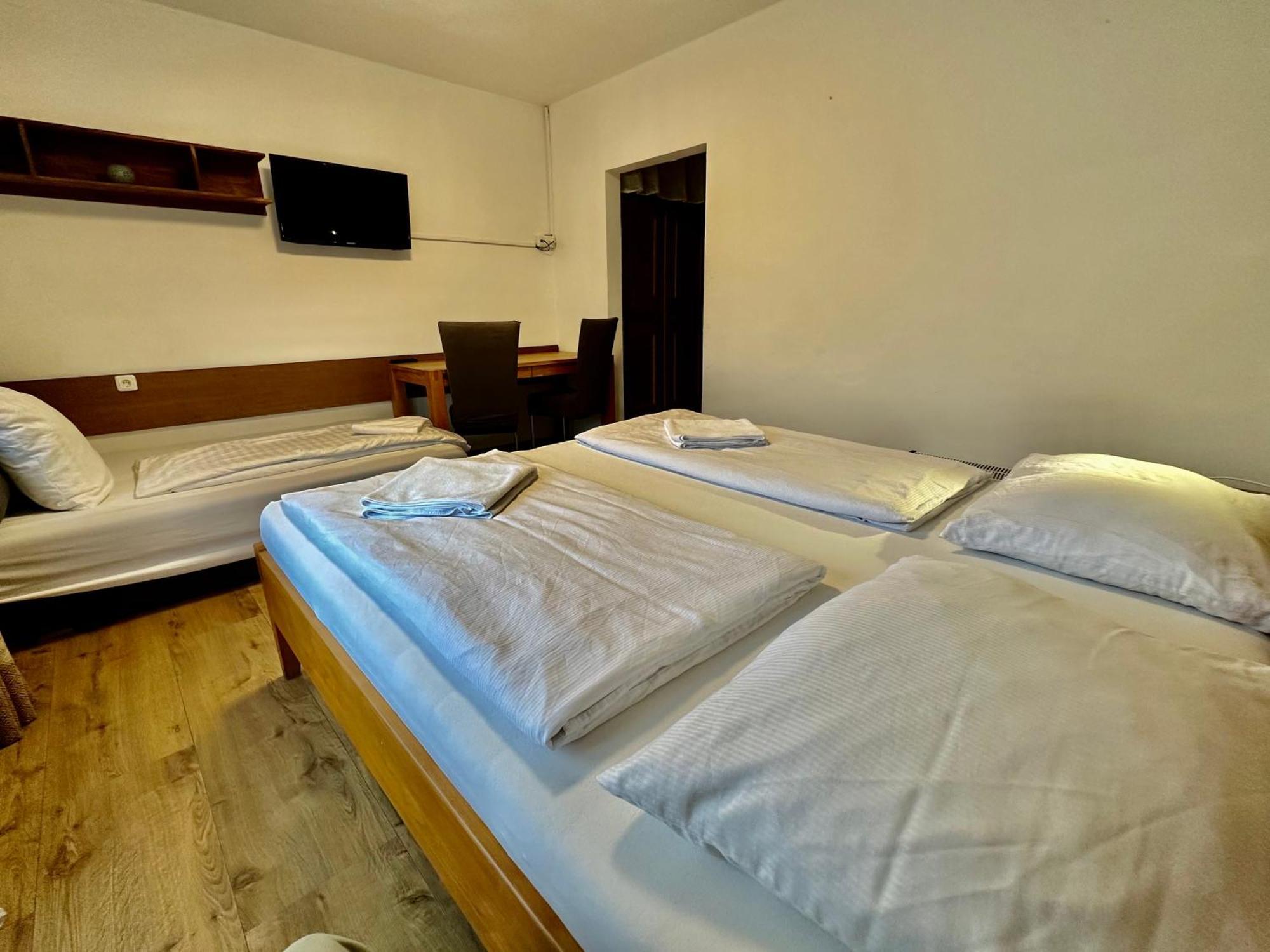 Bed and Breakfast Haus Maria Брук-ан-дер-Гросглокнерштрасе Екстер'єр фото