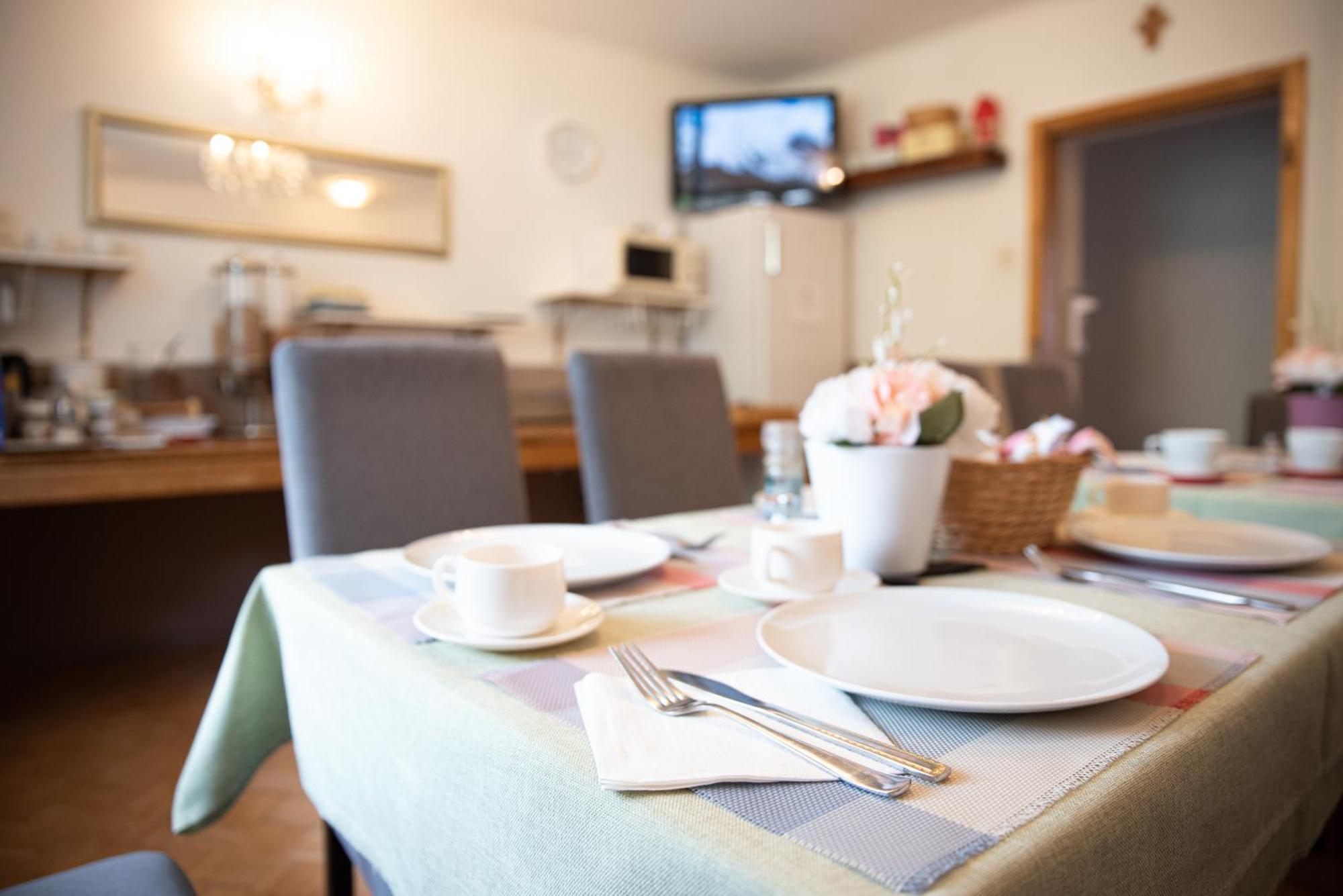 Bed and Breakfast Haus Maria Брук-ан-дер-Гросглокнерштрасе Екстер'єр фото